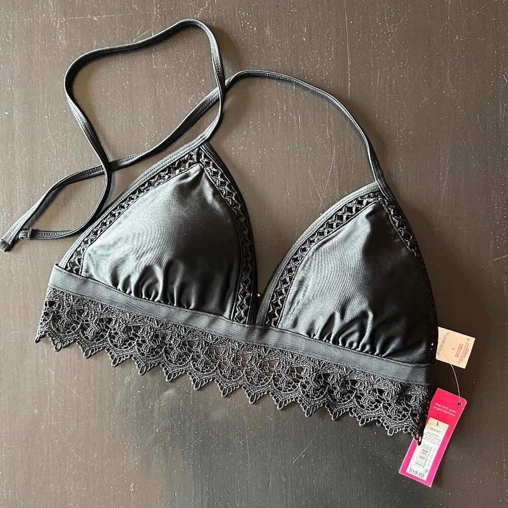 Xhilaration Juniors Swim Top Size L Black Wide Lace Triangle Halter Neck NWT